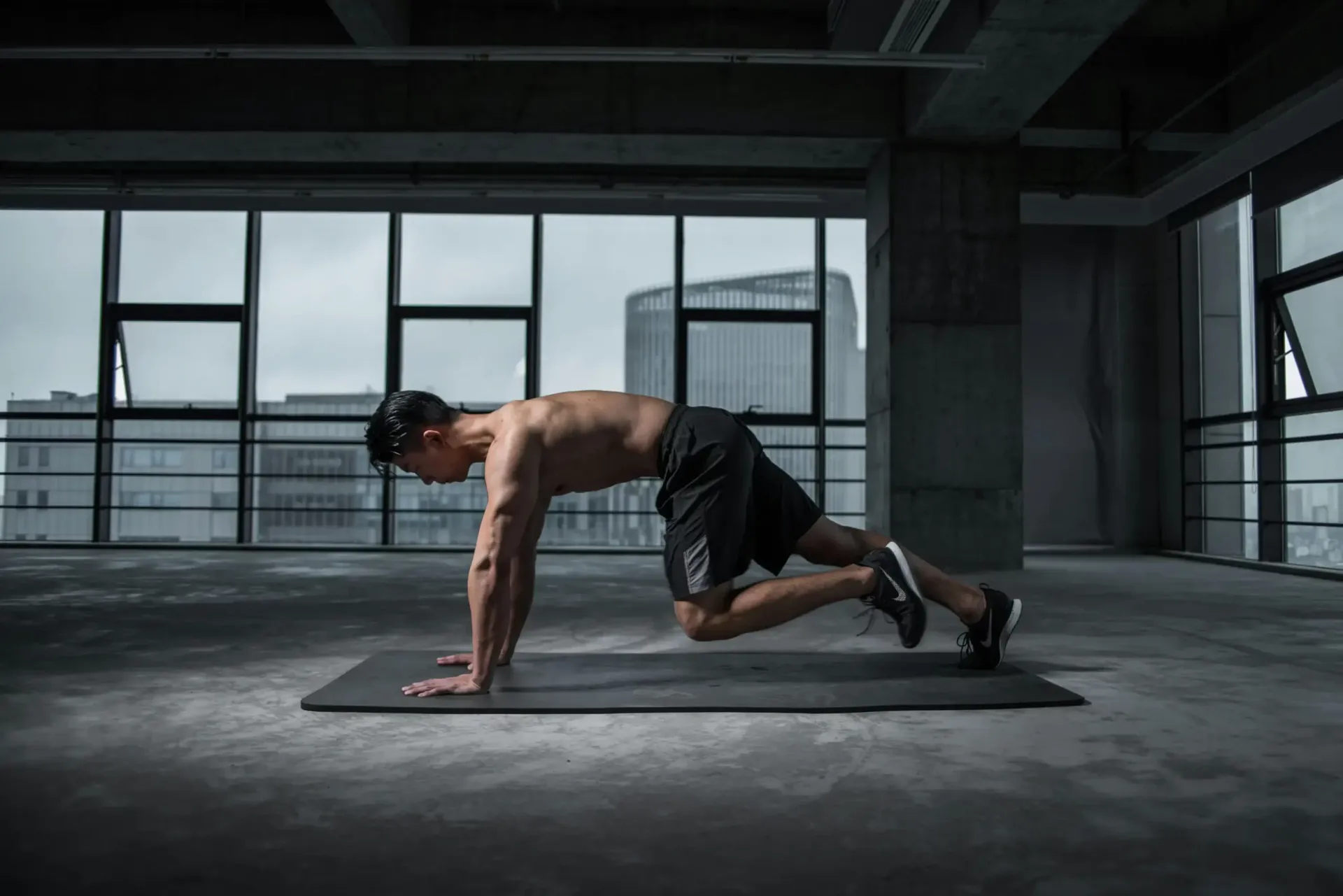 Calisthenics training hero